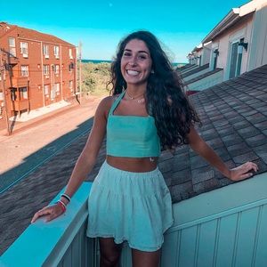 Meet your Posher, Daniells